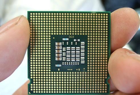 intel酷睿2双核t6500？Intel酷睿2双核E8500？								